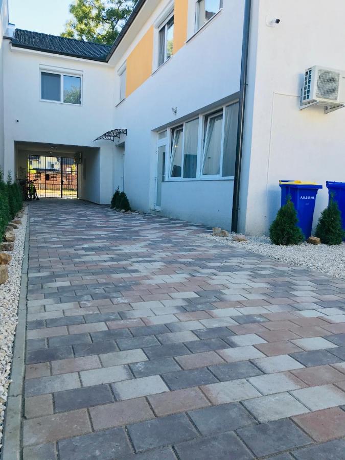 Mira Apartman Debrecen Exterior photo
